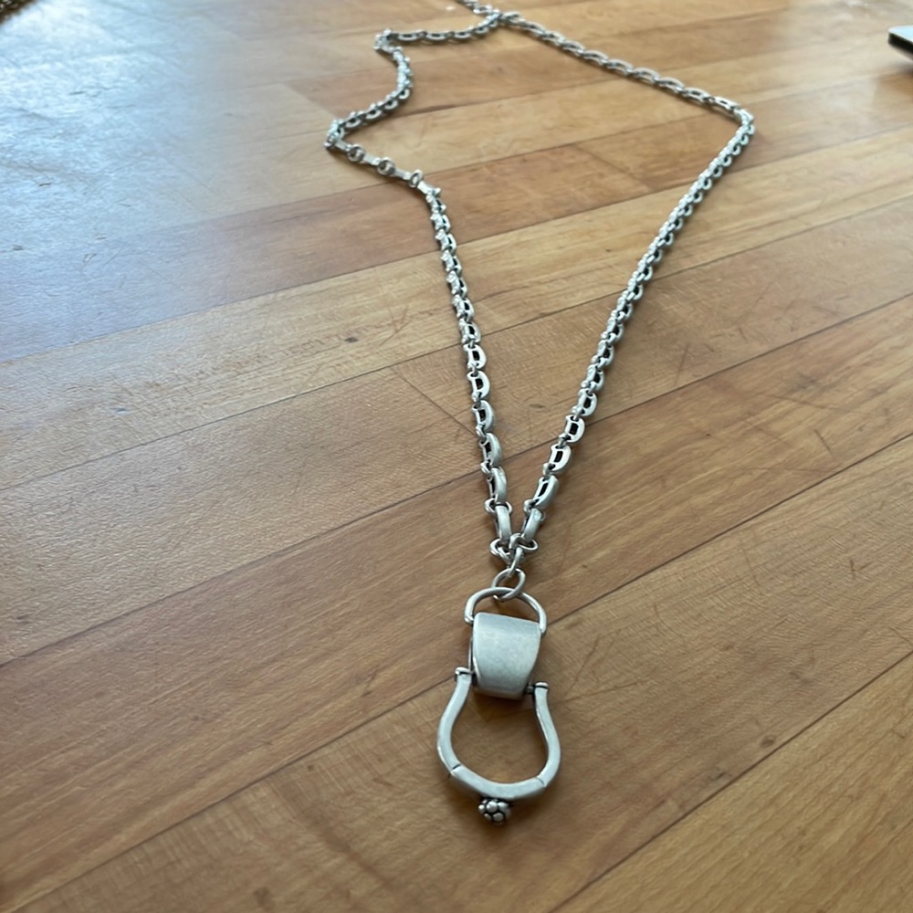 silver long cabi necklace cool chain link style design and horseshoe charm
